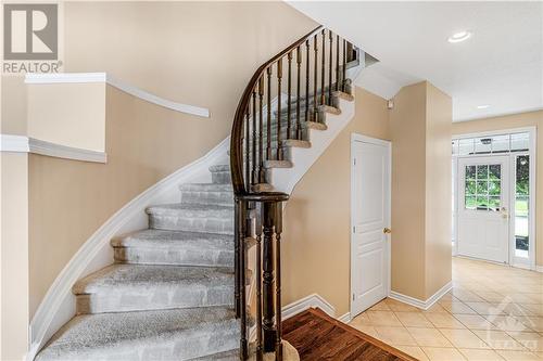 127 Gray Crescent, Kanata, ON - Indoor Photo Showing Other Room