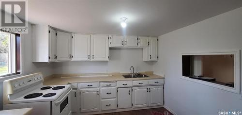 109 Cairo Street, Wolseley, SK - Indoor Photo Showing Kitchen With Double Sink