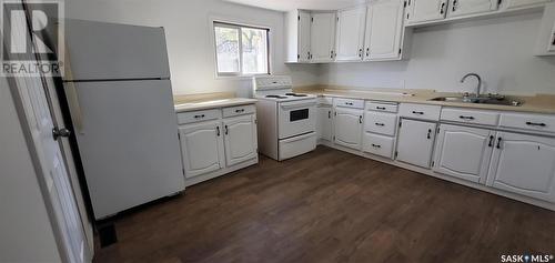 109 Cairo Street, Wolseley, SK - Indoor Photo Showing Kitchen With Double Sink