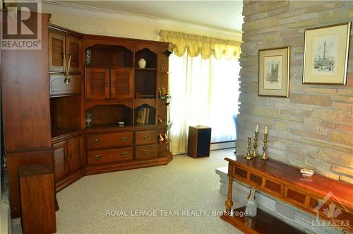 8 Elizabeth Drive, South Dundas, ON - Indoor Photo Showing Other Room