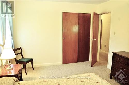 8 Elizabeth Drive, South Dundas, ON - Indoor Photo Showing Bedroom