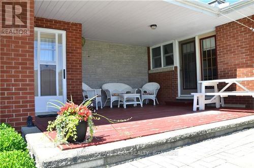 8 Elizabeth Drive, South Dundas, ON - Outdoor With Deck Patio Veranda With Exterior