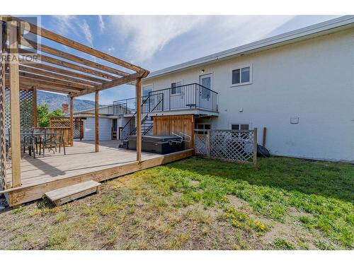 30 Finch Crescent, Osoyoos, BC - Outdoor With Deck Patio Veranda With Exterior