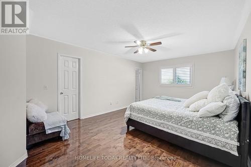 5230 Brookwood Court, Mississauga, ON - Indoor Photo Showing Bedroom