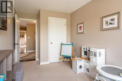 22 Cole Street, Hamilton, ON - Indoor Photo Showing Other Room
