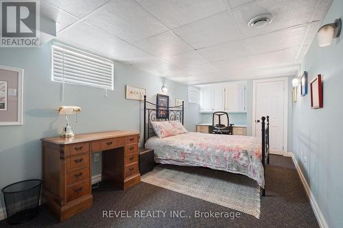 269 Sugarloaf Street, Port Colborne, ON - Indoor Photo Showing Bedroom