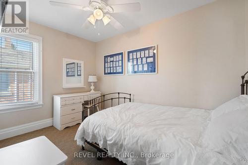 269 Sugarloaf Street, Port Colborne, ON - Indoor Photo Showing Bedroom