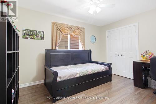 147 Pelech Crescent, Hamilton, ON - Indoor Photo Showing Bedroom