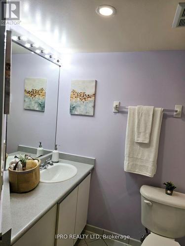 306 - 5 Rowntree Road S, Toronto W10, ON - Indoor Photo Showing Bathroom