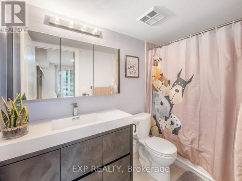 218 - 2119 Lakeshore Boulevard W, Toronto, ON - Indoor Photo Showing Bathroom