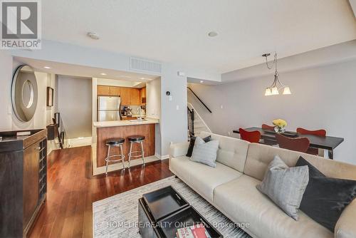 921 - 16 Laidlaw Street, Toronto, ON - Indoor Photo Showing Living Room