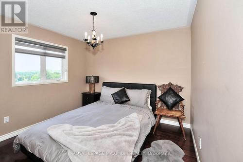 56 Castelli Court, Caledon, ON - Indoor Photo Showing Bedroom