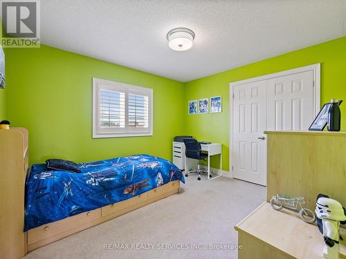 16 Lavallee Crescent, Brampton, ON - Indoor Photo Showing Bedroom
