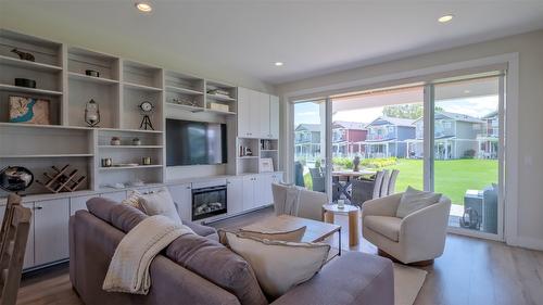 8-3750 West Bay Road, West Kelowna, BC - Indoor Photo Showing Living Room With Fireplace