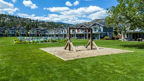 8-3750 West Bay Road, West Kelowna, BC - Outdoor