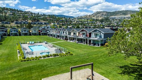 8-3750 West Bay Road, West Kelowna, BC - Outdoor