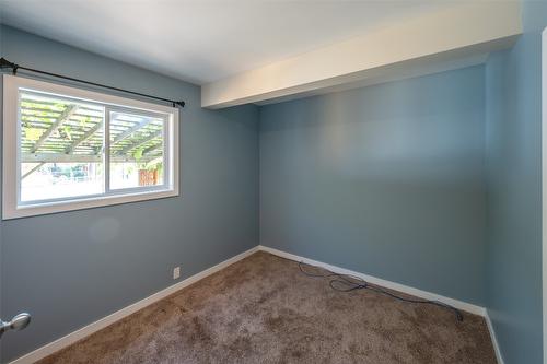 876 School Avenue, Oliver, BC - Indoor Photo Showing Other Room