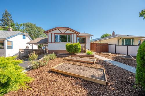 876 School Avenue, Oliver, BC - Outdoor With Deck Patio Veranda