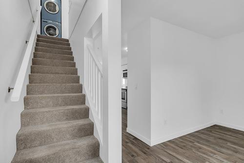 15-1811 Ambrosi Road, Kelowna, BC - Indoor Photo Showing Other Room