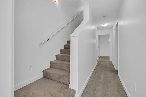 15-1811 Ambrosi Road, Kelowna, BC - Indoor Photo Showing Other Room