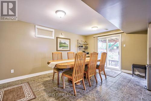 64 Zippora Drive, Richmond Hill (Devonsleigh), ON - Indoor Photo Showing Dining Room