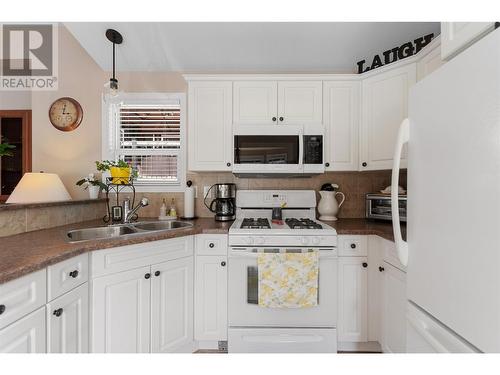 4354 Hwy 3 Highway Unit# 12 Lot# 2, Keremeos, BC - Indoor Photo Showing Kitchen With Double Sink