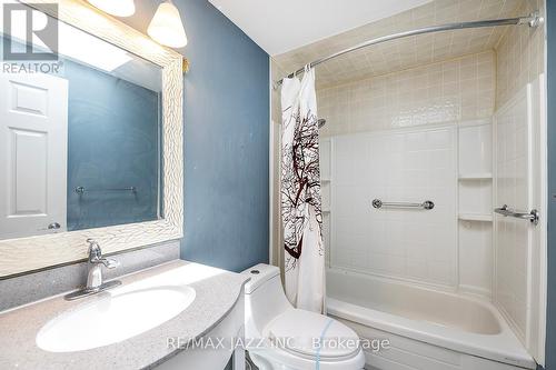 860 Cartref Avenue, Oshawa (Northglen), ON - Indoor Photo Showing Bathroom