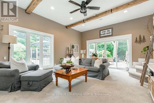 221 Jane Street, Clearview (Stayner), ON - Indoor Photo Showing Living Room