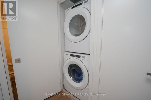 608 - 30 Tretti Way, Toronto C06, ON - Indoor Photo Showing Laundry Room