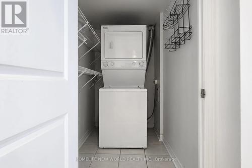 712 - 27 Rean Drive, Toronto C15, ON - Indoor Photo Showing Laundry Room