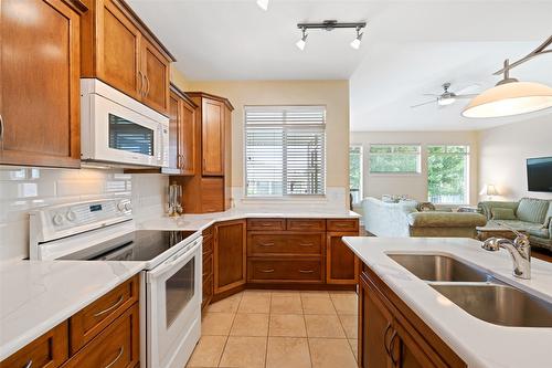 239-4035 Gellatly Road, West Kelowna, BC - Indoor Photo Showing Kitchen With Double Sink