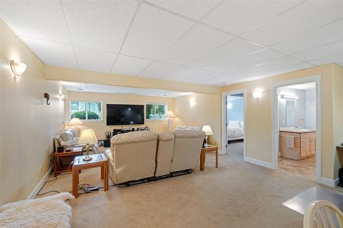 239-4035 Gellatly Road, West Kelowna, BC - Indoor