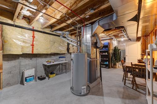 239-4035 Gellatly Road, West Kelowna, BC - Indoor Photo Showing Basement