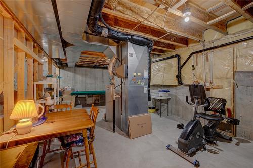 239-4035 Gellatly Road, West Kelowna, BC - Indoor Photo Showing Basement