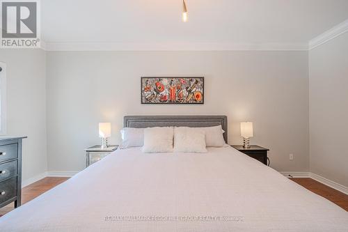 34 Camelot Square, Barrie (Innis-Shore), ON - Indoor Photo Showing Bedroom