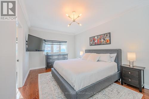 34 Camelot Square, Barrie (Innis-Shore), ON - Indoor Photo Showing Bedroom