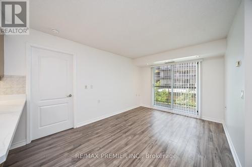 213 - 890 Sheppard Avenue, Toronto, ON - Indoor Photo Showing Other Room