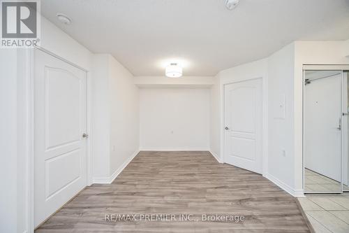 213 - 890 Sheppard Avenue, Toronto, ON - Indoor Photo Showing Other Room