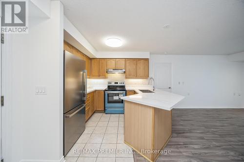 213 - 890 Sheppard Avenue, Toronto, ON - Indoor Photo Showing Kitchen