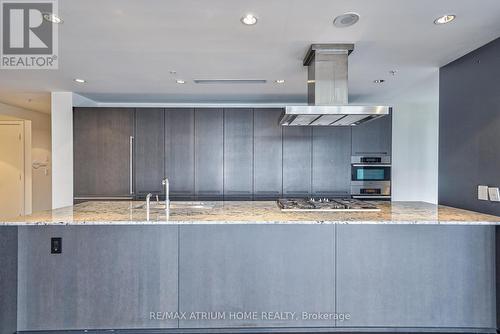 3709 - 180 University Avenue, Toronto C01, ON - Indoor Photo Showing Kitchen