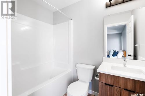 5210 Squires Road, Regina, SK - Indoor Photo Showing Bathroom