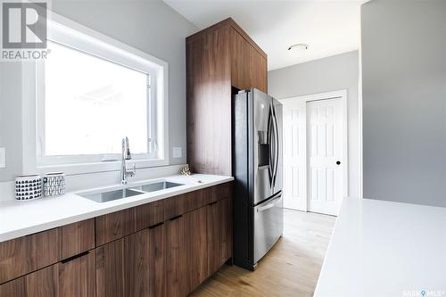 5210 Squires Road, Regina, SK - Indoor Photo Showing Kitchen With Double Sink