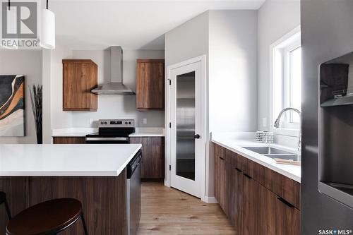 5210 Squires Road, Regina, SK - Indoor Photo Showing Kitchen With Double Sink With Upgraded Kitchen