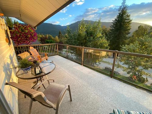 2101 Fort Sheppard Drive, Nelson, BC - Outdoor With View With Exterior