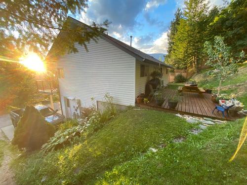 2101 Fort Sheppard Drive, Nelson, BC - Outdoor