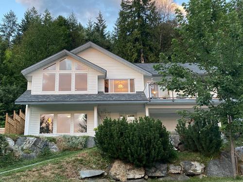 2101 Fort Sheppard Drive, Nelson, BC - Outdoor With Deck Patio Veranda