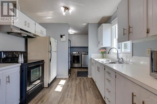 2414 Lisgar Crescent, Prince George, BC - Indoor Photo Showing Kitchen With Double Sink