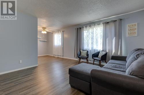 2414 Lisgar Crescent, Prince George, BC - Indoor Photo Showing Living Room