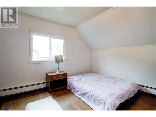 404 Townley Street, Revelstoke, BC - Indoor Photo Showing Bedroom