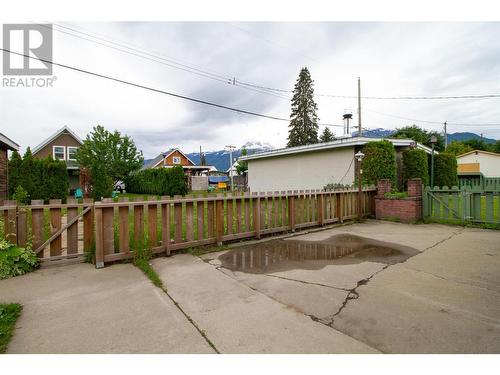 404 Townley Street, Revelstoke, BC - Outdoor